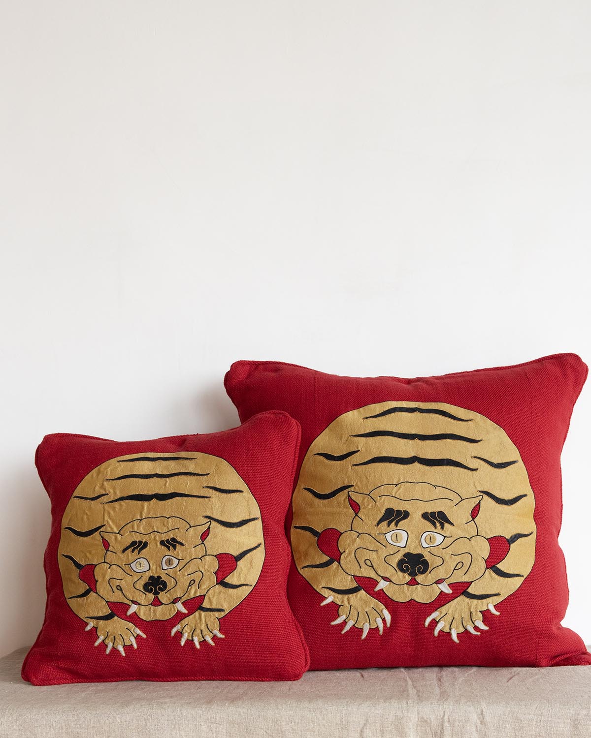 Tantalizing Tiger Appliquéd Cushion Cover
