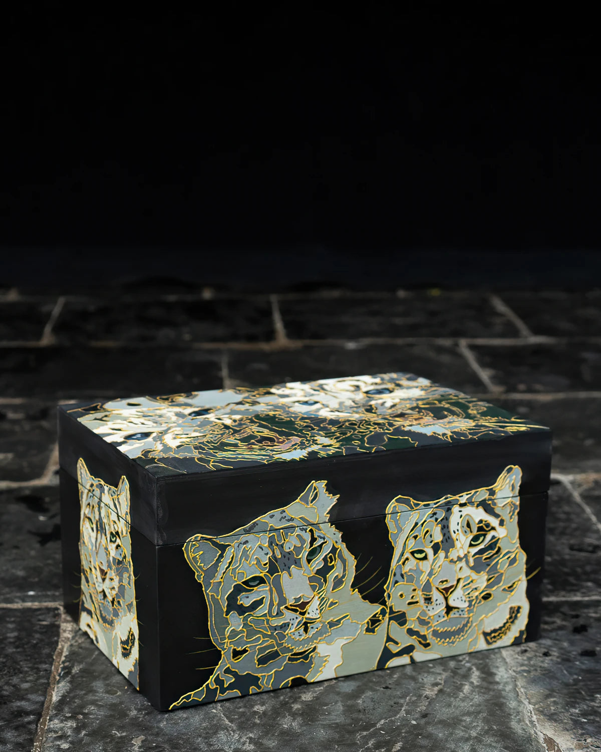 Snow Leopard Box Snow Leopard Stationery Box – Norbulingka Institute of Tibetan Culture