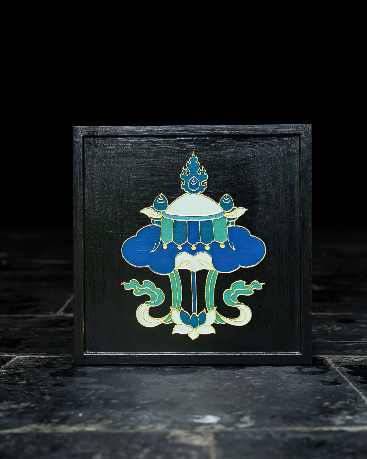 Umbrella Auspicious Symbol Relief PaintedUmbrella Auspicious Symbol Relief Painted