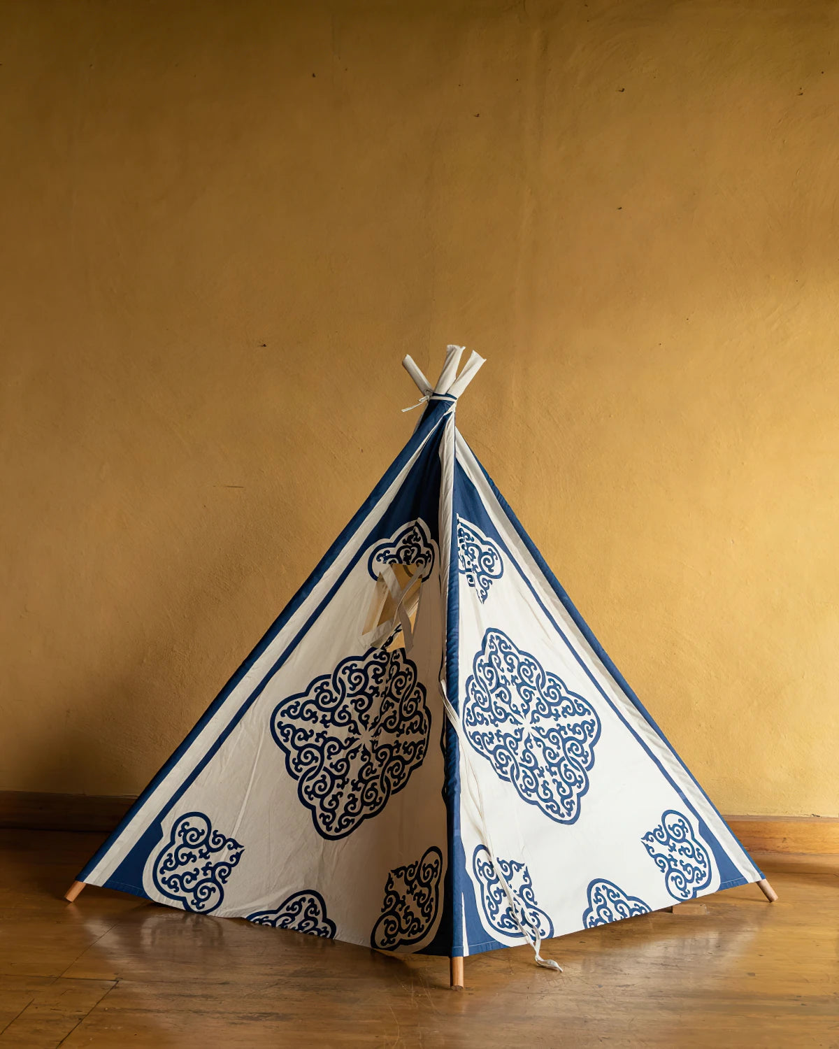 Curlicue Teepee Set